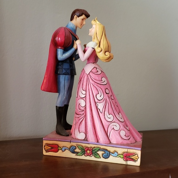 Disney Other - Sleeping beauty figurine